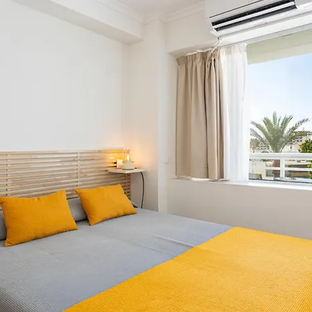Blonzu Camboya Apartament Torremolinos